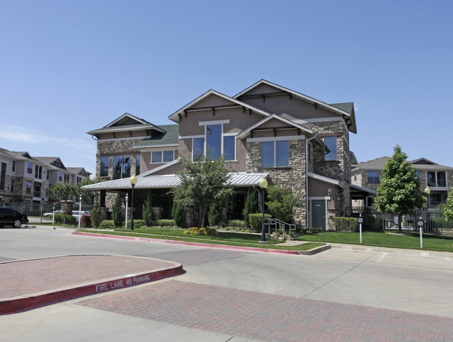 The Mondello in Dallas, TX - Building Photo - Building Photo