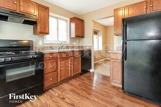 1405 Middlebury Dr in Aurora, IL - Building Photo - Building Photo