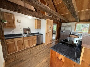 383 Sanborn Rd in Tilton, NH - Building Photo - Building Photo