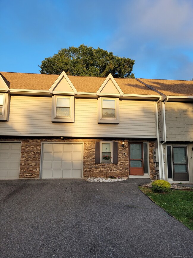 62 Butternut Ln in Rocky Hill, CT - Building Photo - Building Photo