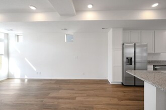 16131 E 111th Dr in Commerce City, CO - Foto de edificio - Building Photo