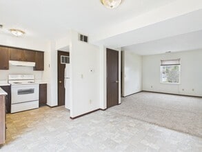 534 Martin Ave in New Martinsville, WV - Building Photo - Building Photo