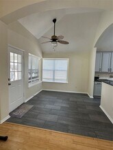 11158 Riverbank Ridge Ln in Houston, TX - Foto de edificio - Building Photo