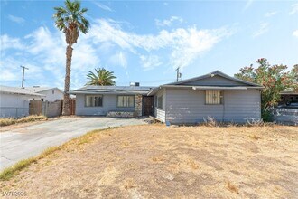 5809 Pebble Beach Blvd in Las Vegas, NV - Building Photo - Building Photo