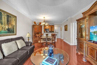 630 S Sapodilla Ave in West Palm Beach, FL - Foto de edificio - Building Photo