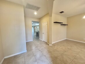 12121 Homestead Park Ln in Orlando, FL - Building Photo - Building Photo