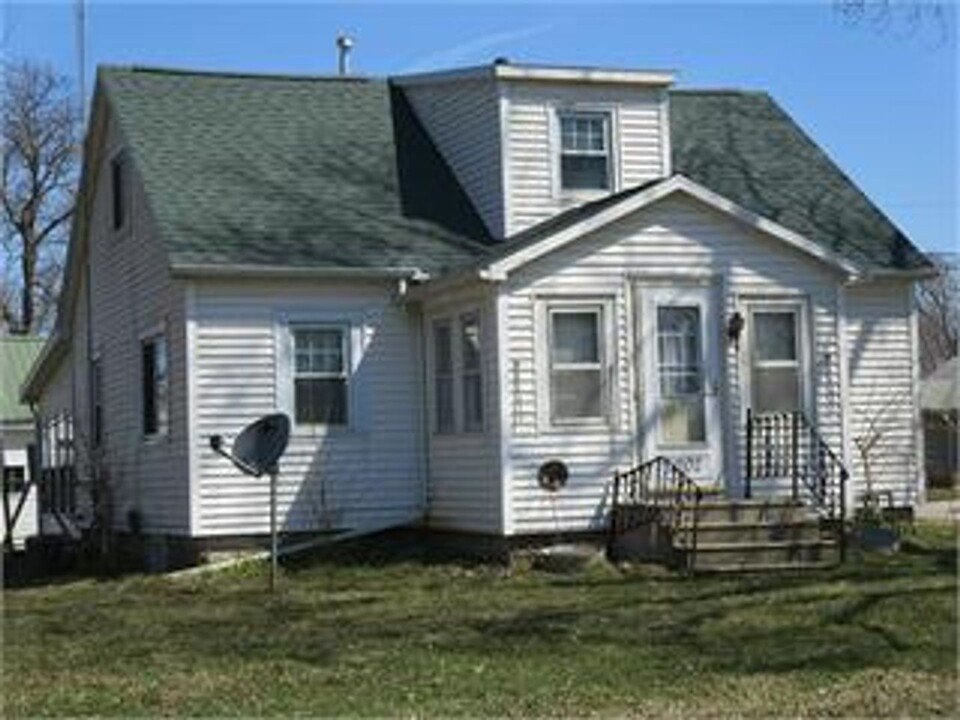 1202 Janney Ave in Waterloo, IA - Building Photo