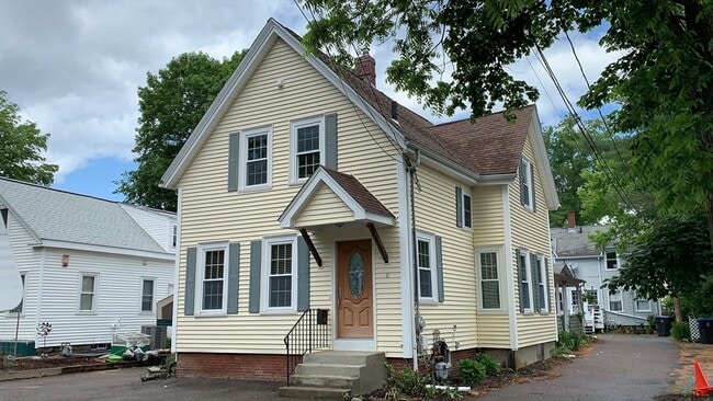 property at 5 Whalen Ln