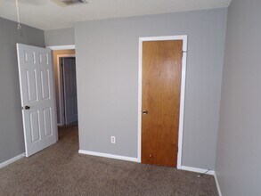 309 E Emerald Dr in Enterprise, AL - Building Photo - Building Photo