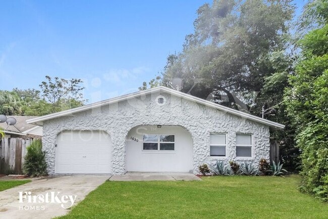 property at 1620 Valencia Ave