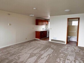 211 Shore Dr in Bremerton, WA - Building Photo - Building Photo
