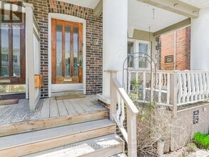 27 Scarboro Beach Blvd in Toronto, ON - Building Photo - Building Photo
