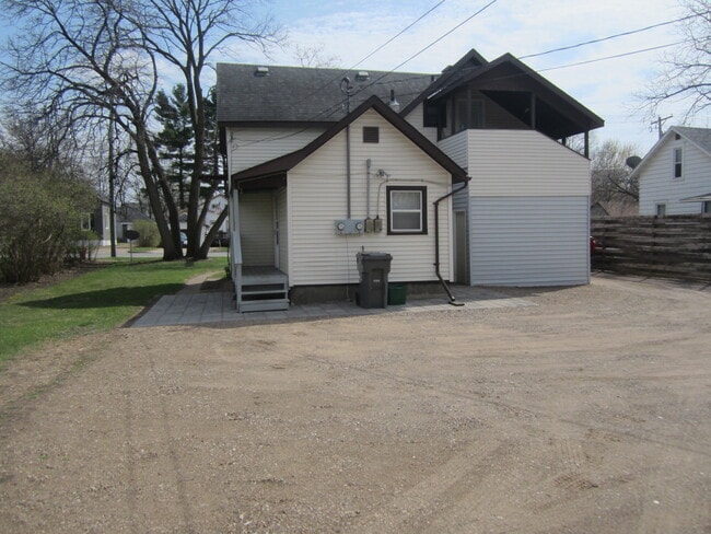 1138 E Madison St, Unit 1138 in Eau Claire, WI - Building Photo - Building Photo