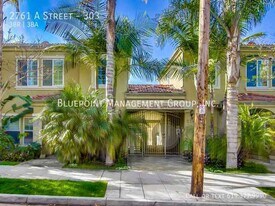 2761 A St in San Diego, CA - Building Photo