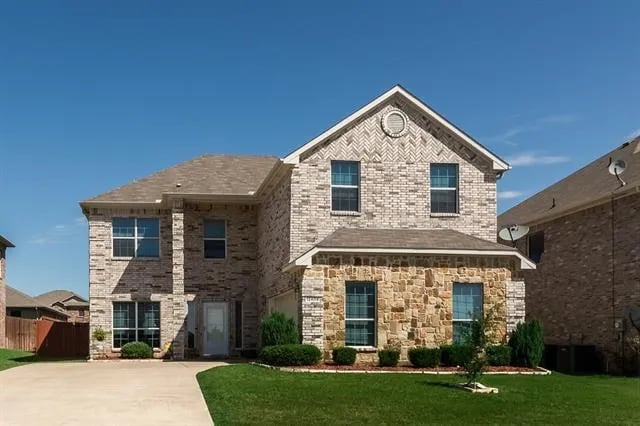 property at 12404 Pinestraw Rd