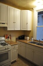 1594 Mill St in Eugene, OR - Building Photo - Building Photo