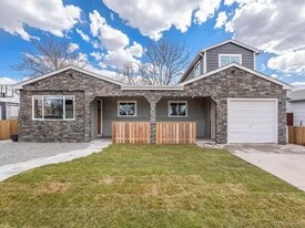 6120 E 60th Pl in Commerce City, CO - Building Photo