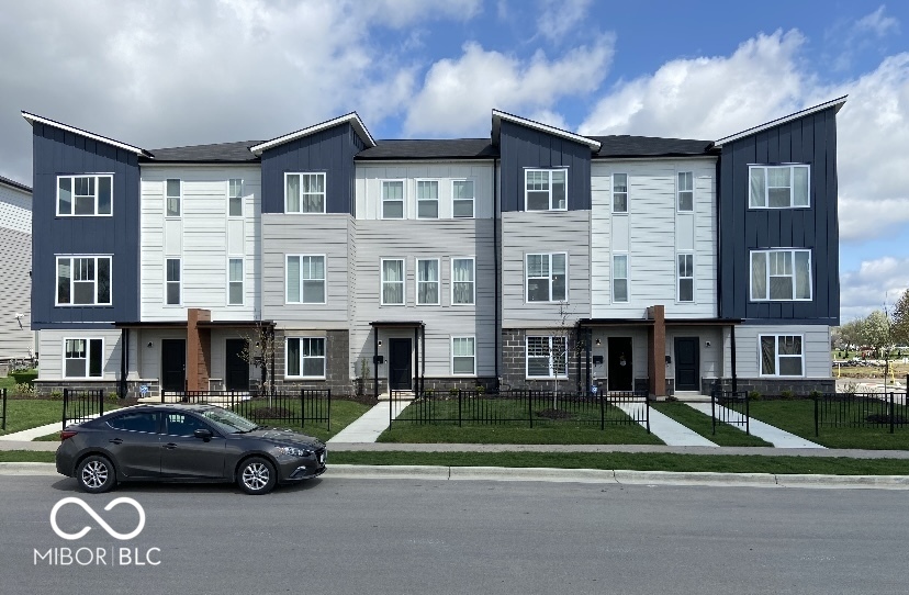 2938 W New York St in Indianapolis, IN - Building Photo