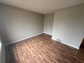 4812 47 Ave in Cold Lake, AB - Building Photo - Building Photo