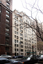 17 W 67th St in New York, NY - Building Photo - Building Photo