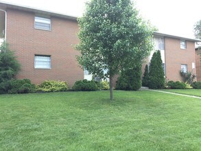 1526 Oakland Park Ave in Columbus, OH - Foto de edificio - Building Photo