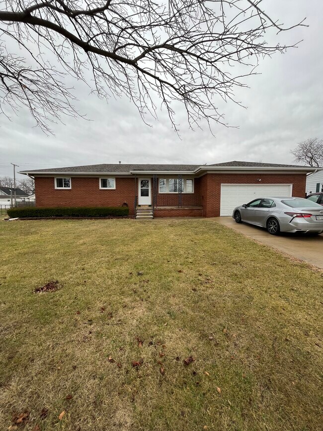 901 Huber Dr Rentals in Monroe, MI