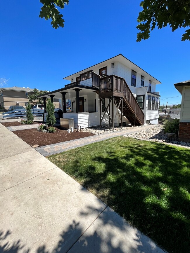 780 Forest St, Unit C in Reno, NV - Building Photo - Building Photo