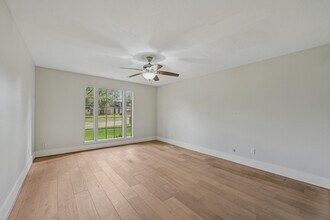 1706 Cedar Creek Ct in Houston, TX - Building Photo - Building Photo