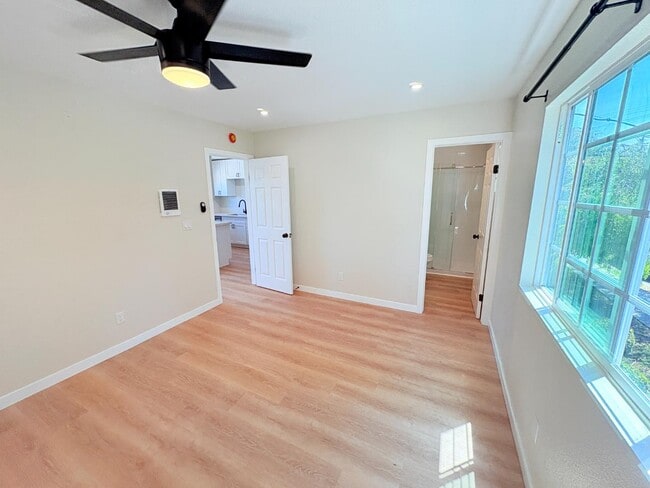 property at 328 S Weitzel St