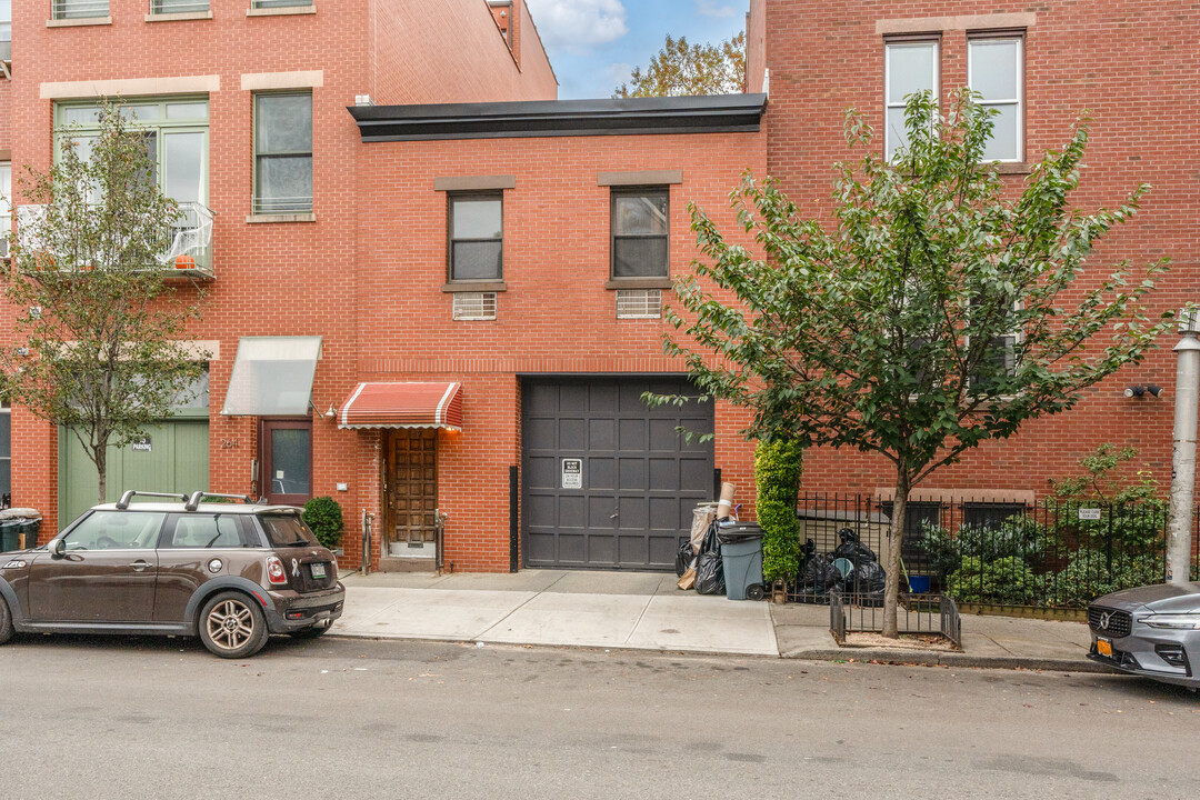 262 Degraw St in Brooklyn, NY - Foto de edificio