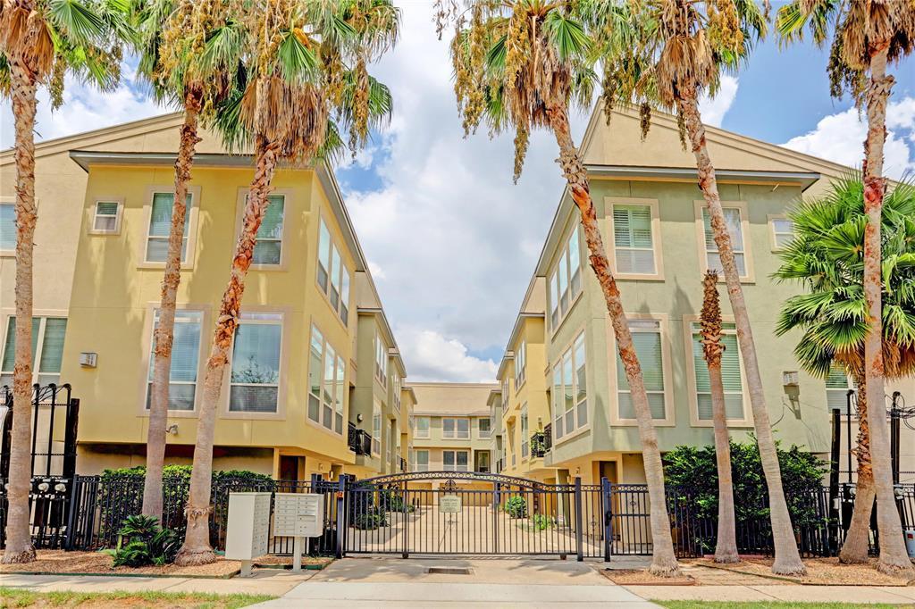 5446 Crooms St in Houston, TX - Building Photo