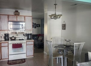 295 Constitution Cir in North Brunswick, NJ - Building Photo - Building Photo