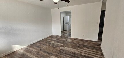 1051 NW 27th Ave in Fort Lauderdale, FL - Building Photo - Building Photo