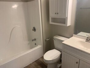 316 Lewis St-Unit -E in Fort Walton Beach, FL - Building Photo - Building Photo