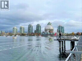 1768 Cook St in Vancouver, BC - Building Photo