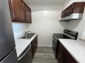 98-945-1038 Moanalua Rd in Aiea, HI - Building Photo - Building Photo