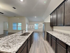1270 Treeta Trail in Kyle, TX - Building Photo - Building Photo