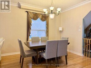 57 Ten Oaks Blvd in Vaughan, ON - Building Photo - Building Photo