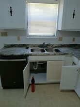 Darryl Drive Duplex in Tallahassee, FL - Building Photo - Building Photo