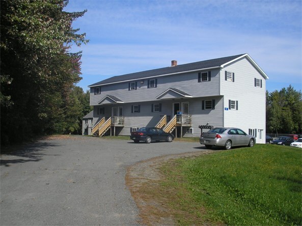 152 Park St, Unit 6 in Orono, ME - Foto de edificio