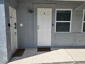 1265 SW 4th St in Miami, FL - Building Photo