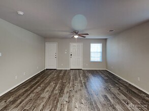 8718 Segura Wy in San Antonio, TX - Building Photo - Building Photo