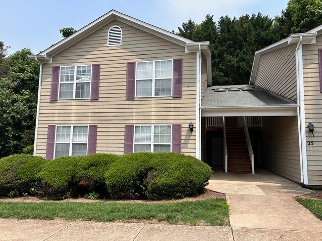 property at 25 Meadowood Glen Way