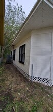307 Dallas Ave in Seadrift, TX - Building Photo - Building Photo