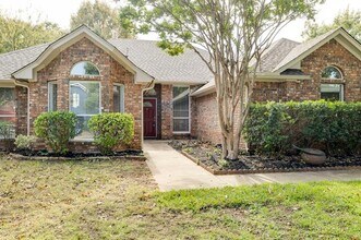 1325 Lakeside Dr in Southlake, TX - Building Photo - Building Photo