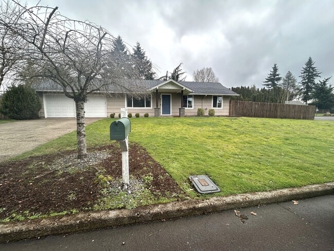 1011 NE 82nd Ave in Vancouver, WA - Building Photo - Building Photo