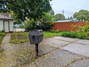 1946 Pierce St NE in Minneapolis, MN - Building Photo - Building Photo