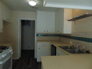 317 Craigmont Dr in Austin, TX - Building Photo - Building Photo