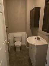 8570 Country Club Dr in Pinckney, MI - Building Photo - Building Photo