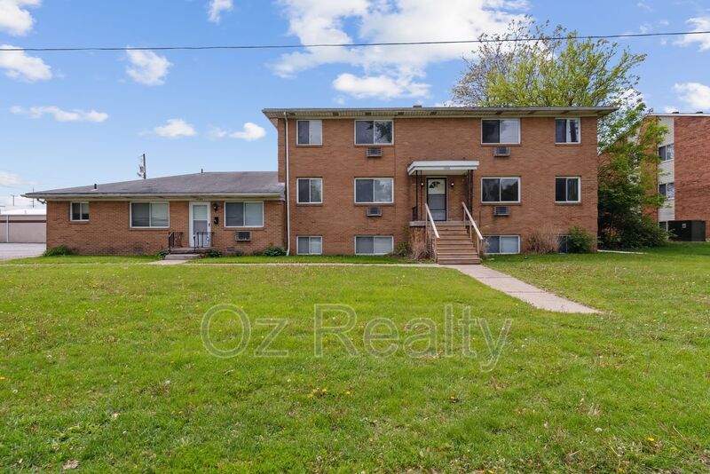 1733 Christian Ave in Toledo, OH - Building Photo